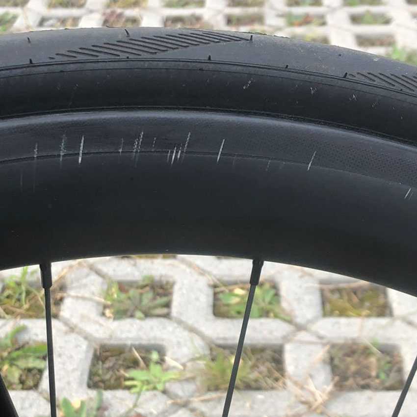 Carbonfelge verkratzt